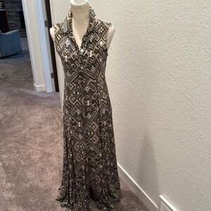 Geometric Patterned Sleeveless Maxi Dress